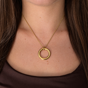 KIMÉ Ketting met ringhanger – goudkleurig